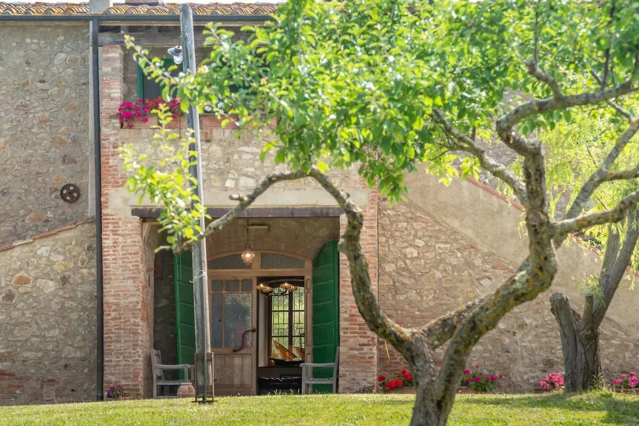 Country house Agriturismo Casa Montecucco Giuncarico Italy
